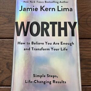 Worthy by Jamie Kern Lima Hardcover Book